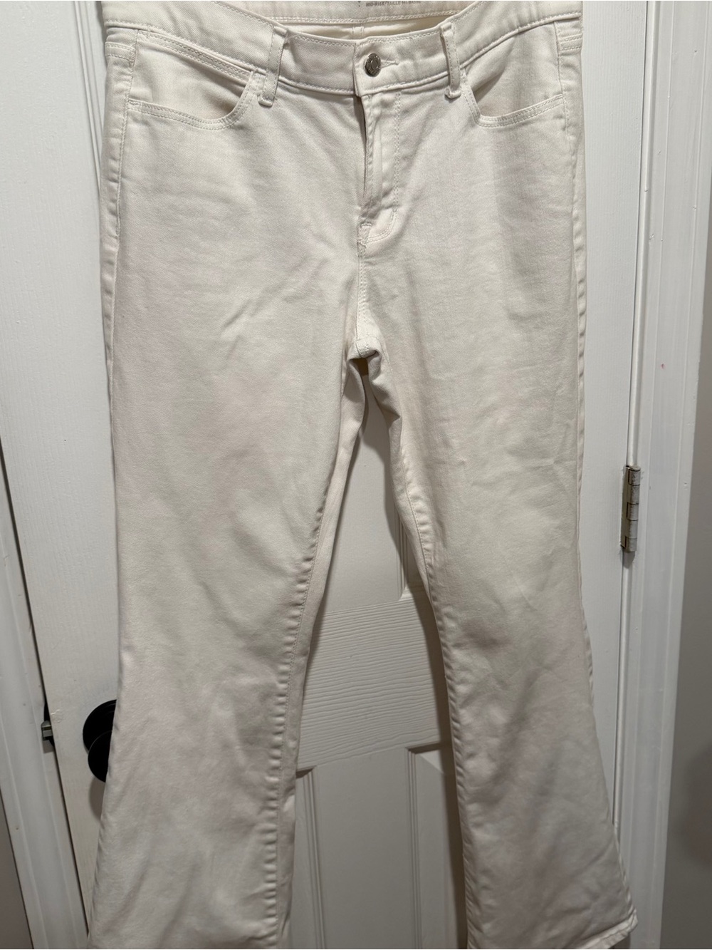 Old Navy Micro Flare White Stretch Jeans Size 8 Mid Rise Bootcut Denim